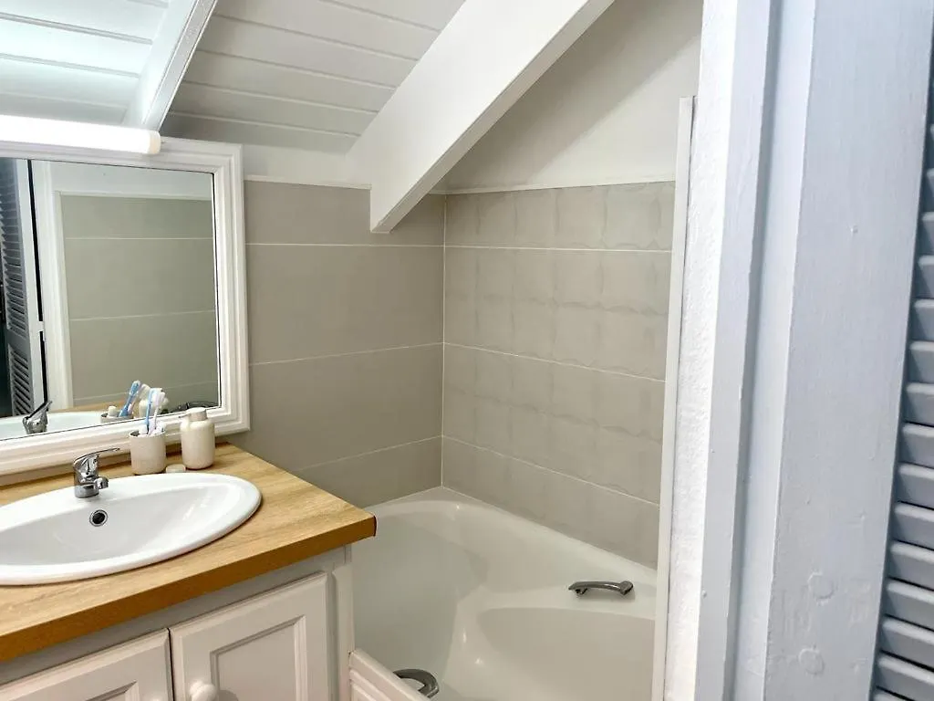 1 Chambre, Piscine & Plage, Proche Aeroport Baie Nettle 0*,  Άγιος Μαρτίνος/Αγίου Μαρτίνου