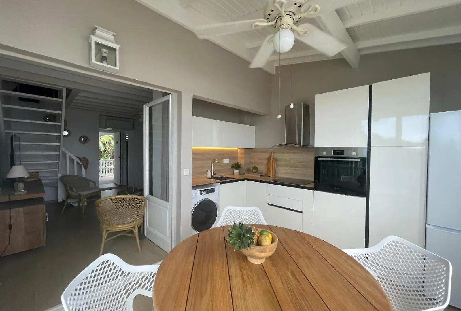 1 Chambre, Piscine & Plage, Proche Aeroport Baie Nettle 0*,  Άγιος Μαρτίνος/Αγίου Μαρτίνου